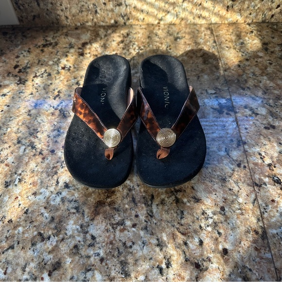 Vionic Hilda Thong Sandals, Brown, Women's 6.5 - Picture 5 of 7